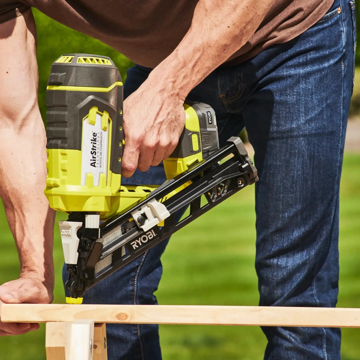 Groppinatrice Ryobi R15GN18-0 18V