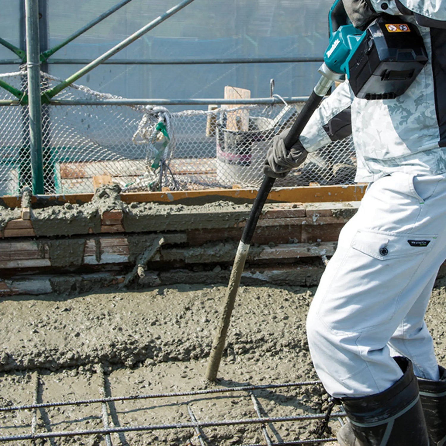 Vibratore per calcestruzzo Makita VR004GZ 40V