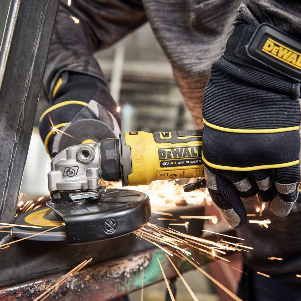 Schleifer Dewalt DCG404NT-XJ 18V