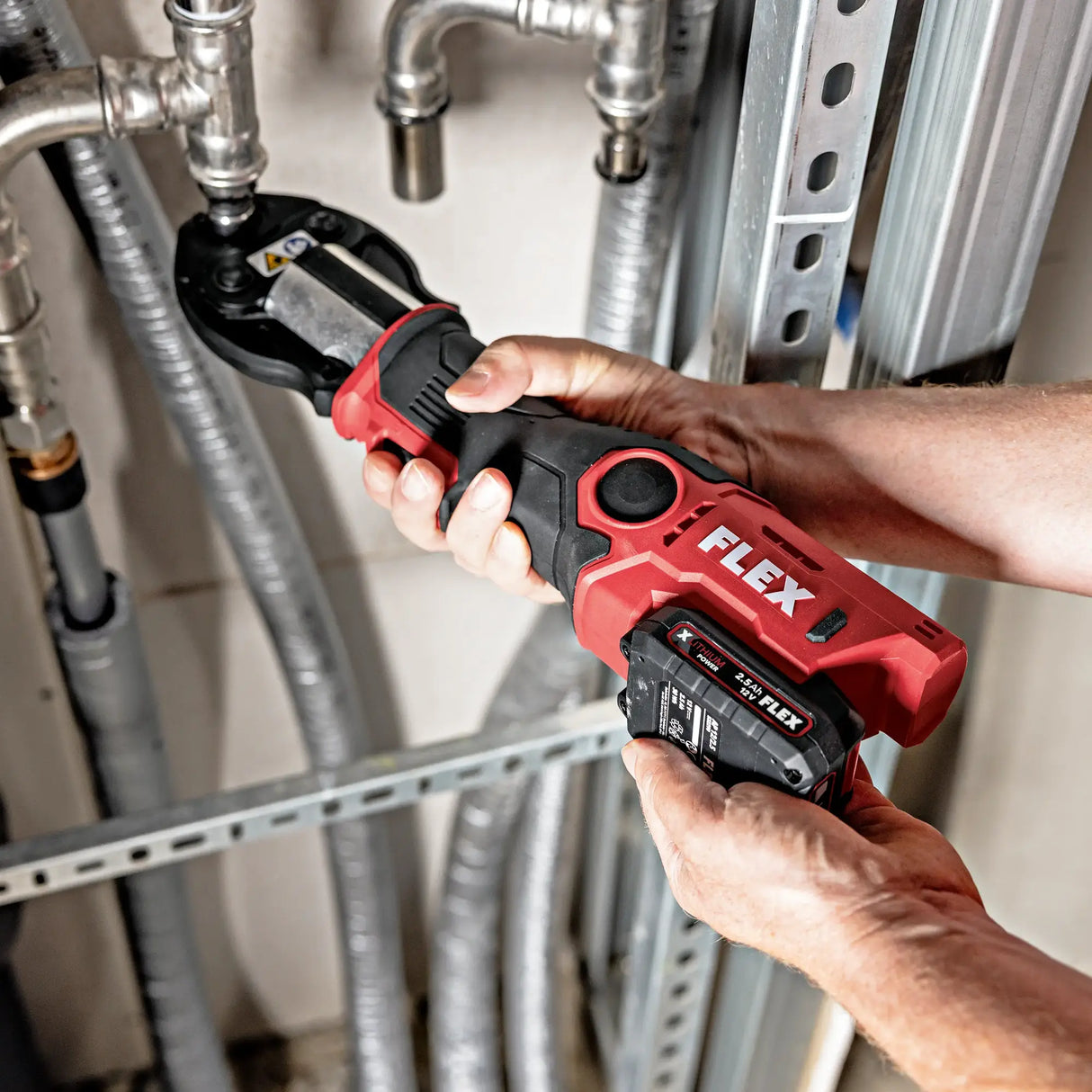 Pressatrice per tubi Flex PP 40 12V 2.5Ah