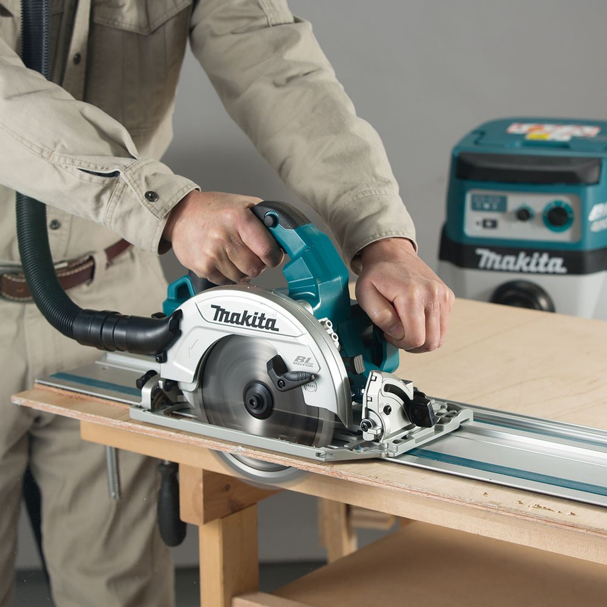 Sega Circolare Makita DHS783ZJU 18Vx2