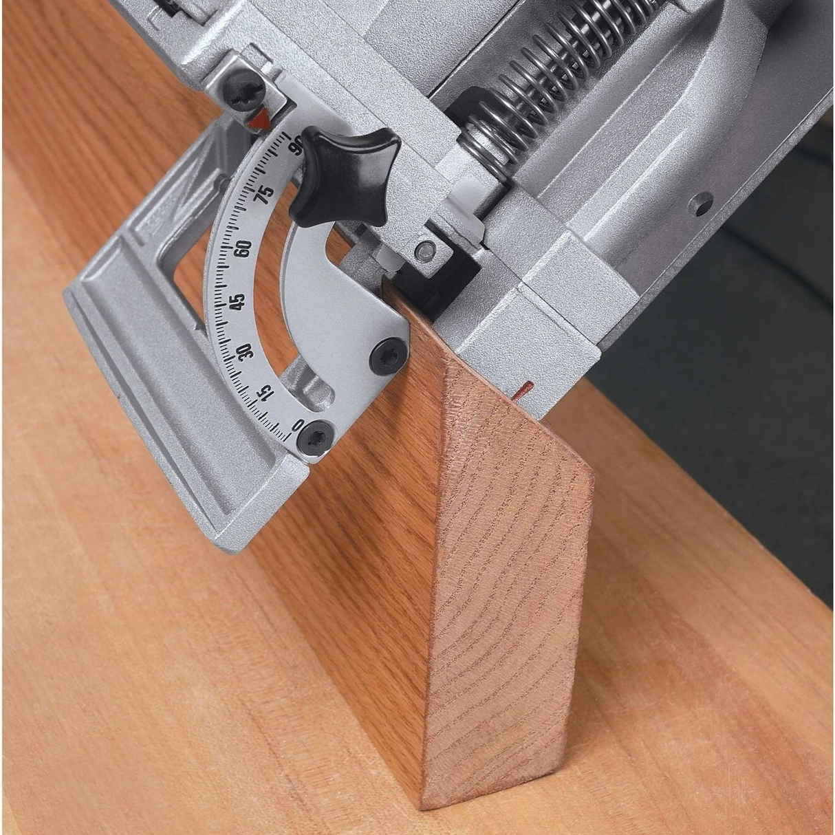 Fresatrice Dewalt DW682K-QS 600W