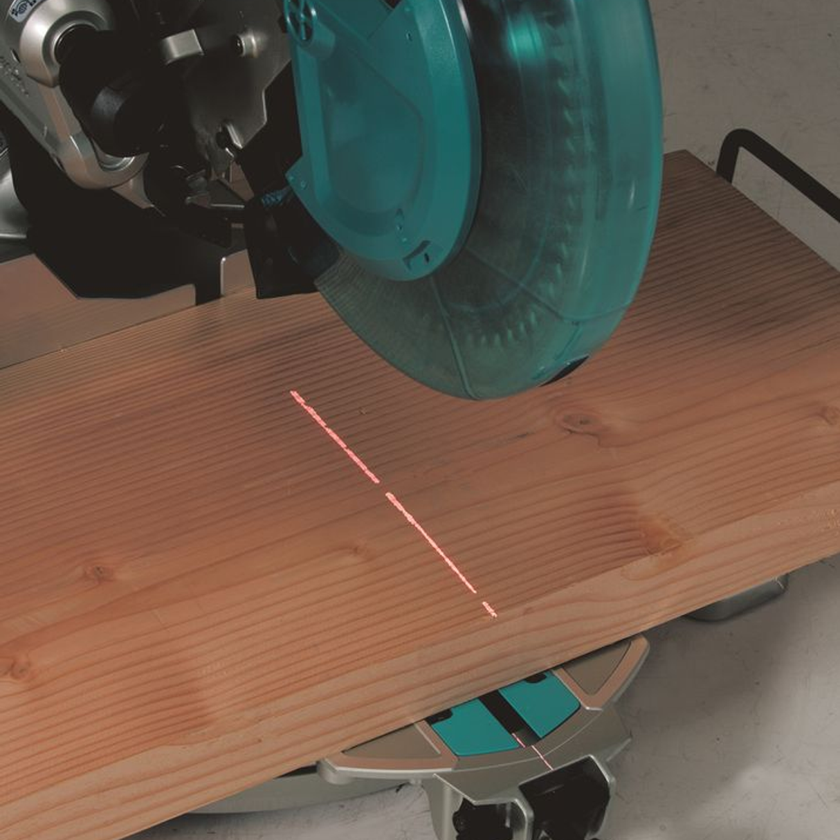LS1019L - Radial-Kapp- und Gehrungssäge Makita LS1019L 1510W - Bild 9