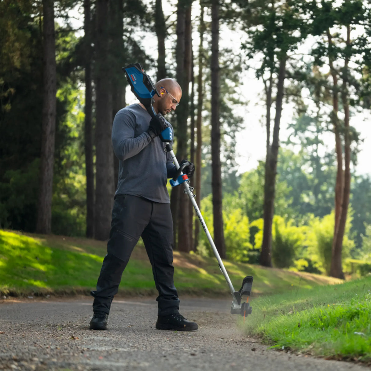 Tagliabordi a batteria Bosch GRT 18V-40