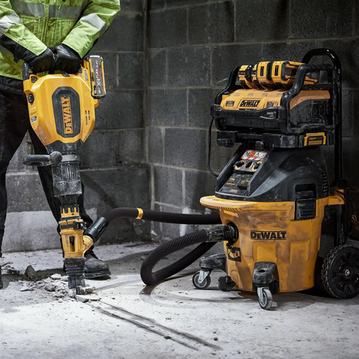 Aspiratore solidi/liquidi Dewalt DWV905M-QS 1400W