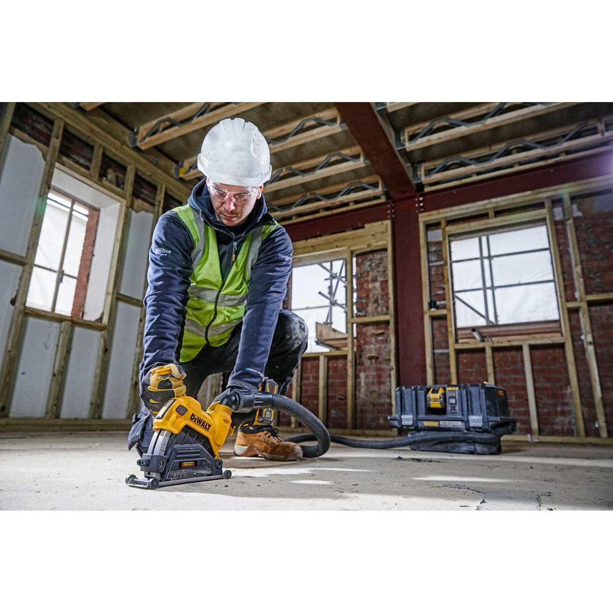 DWE46225-XJ - Schnittschutz Dewalt DWE46225-XJ für 125-mm-Schleifmaschine – Abbildung 8