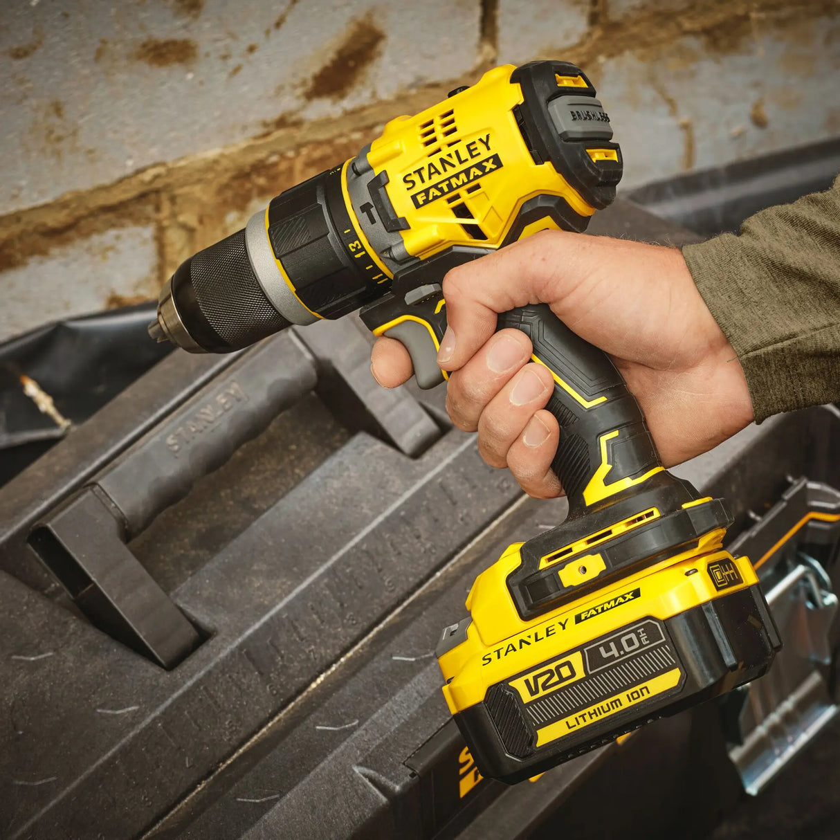 Trapano a percussione Stanley SFMCD721M2K 18V 4Ah