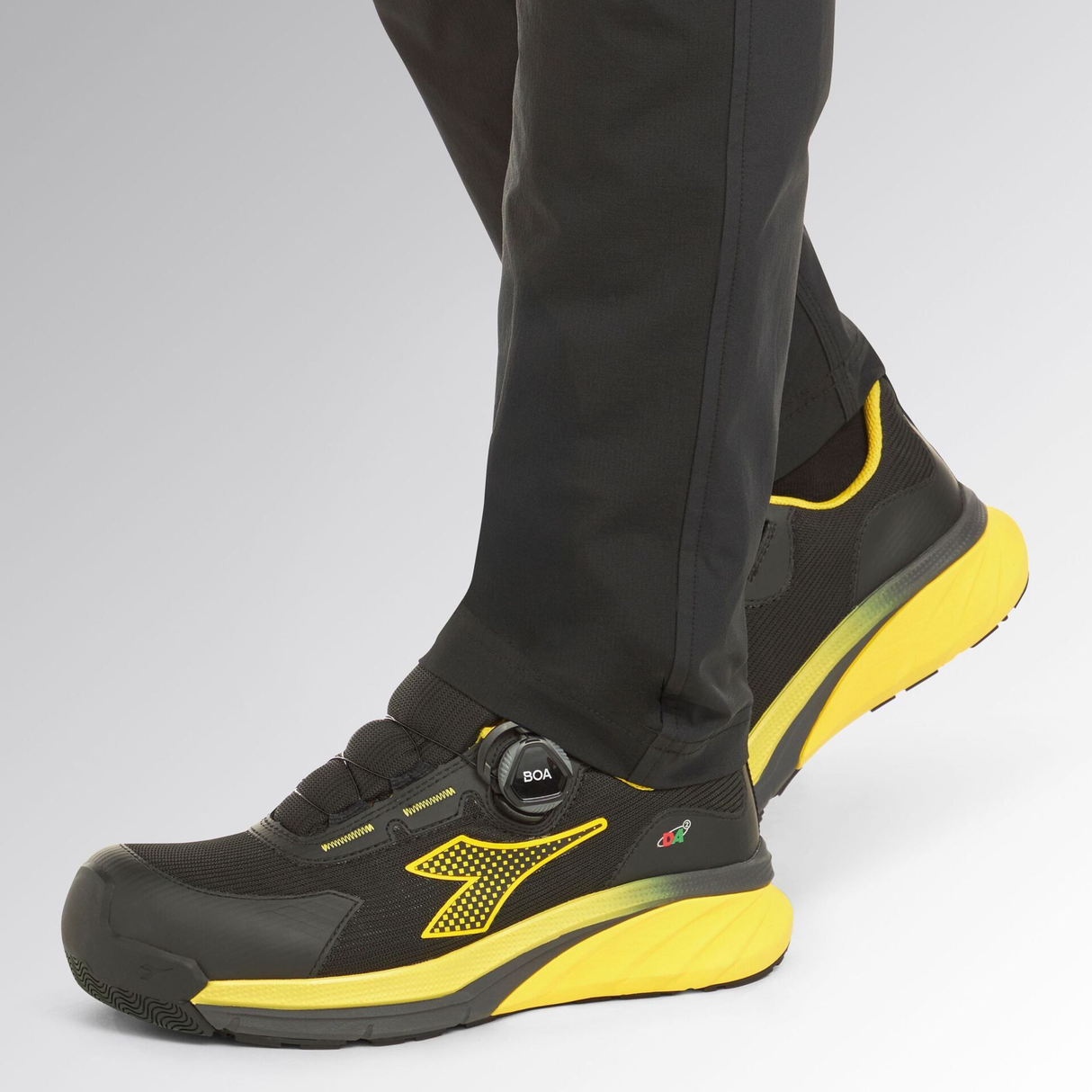 701.182332-C0401 - Scarpa Antinfortunistica Diadora Vortex DA2 BOA Low S3S - Immagine 2